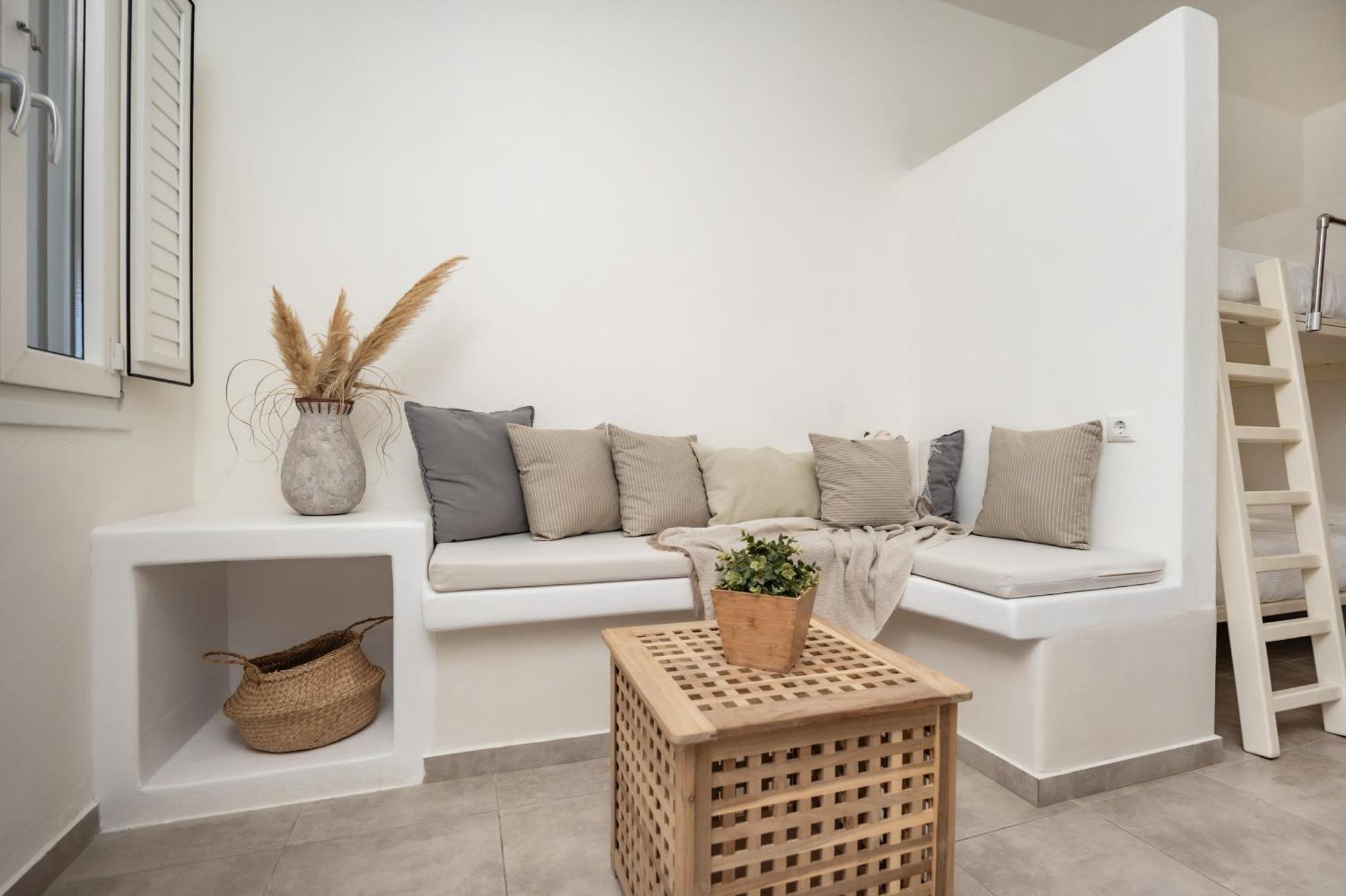 Thea Suites Naxos Ágios Prokópios Extérieur photo