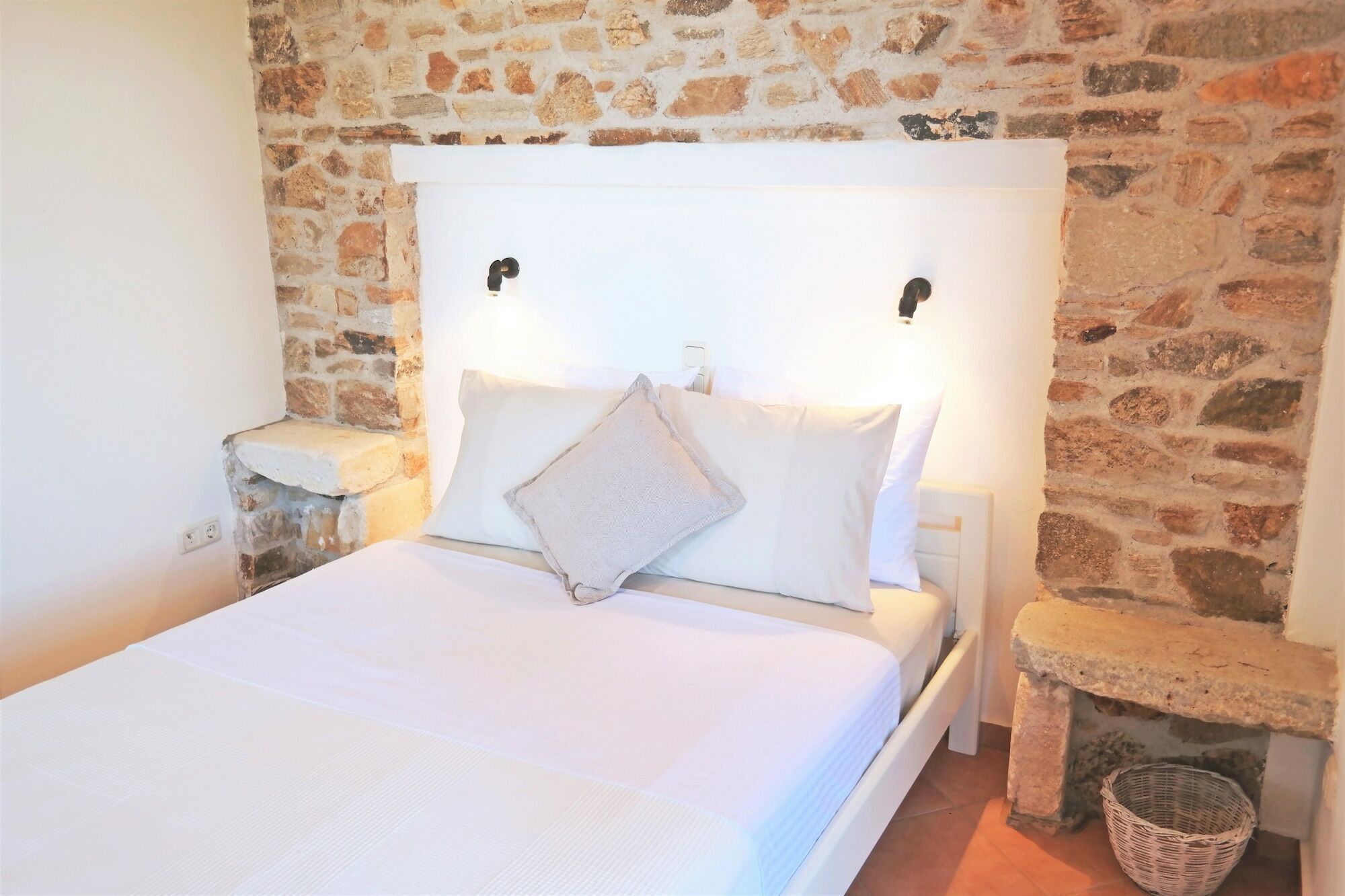 Thea Suites Naxos Ágios Prokópios Extérieur photo